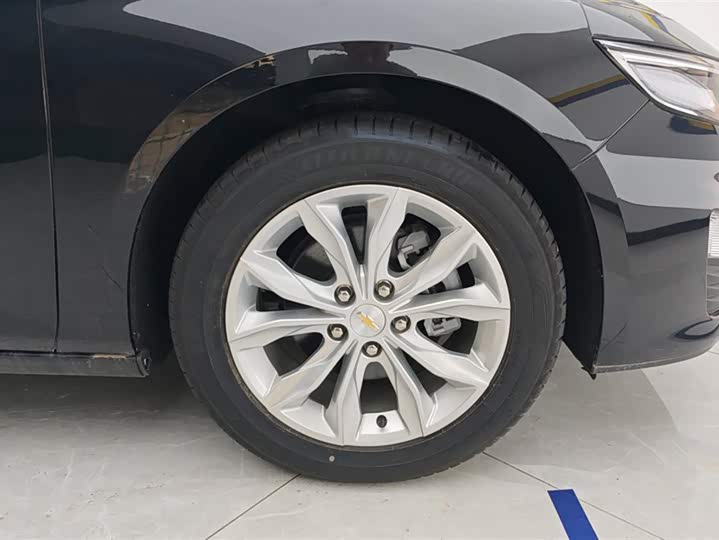 Фото 6 - Chevrolet Malibu XL