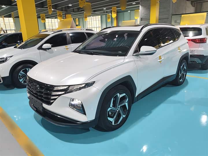 Фото 2 - Hyundai Tucson L