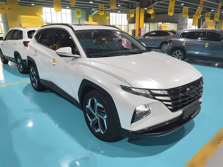 Фото 4 - Hyundai Tucson L