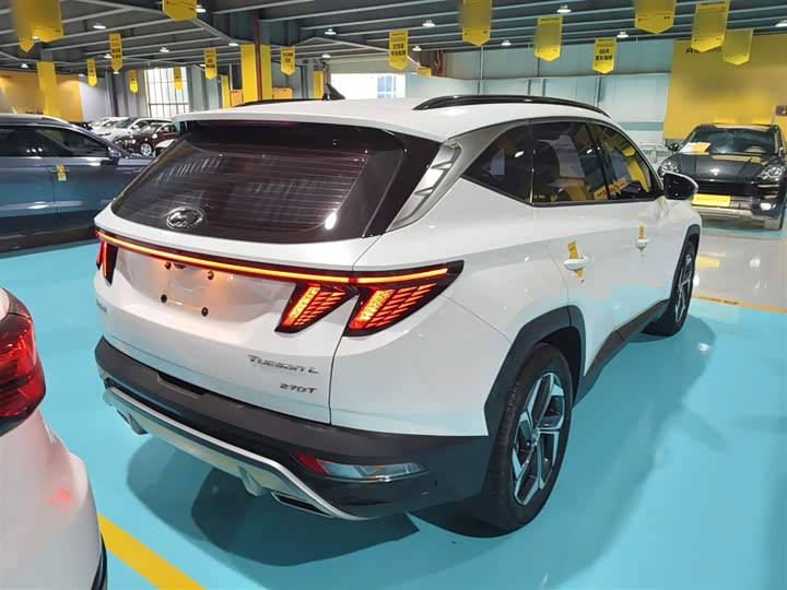 Фото 7 - Hyundai Tucson L