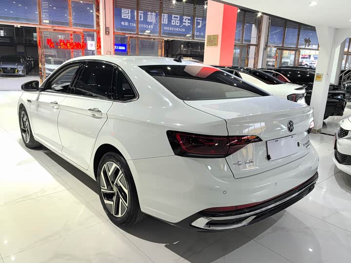 Фото 4 - Volkswagen Sagitar L