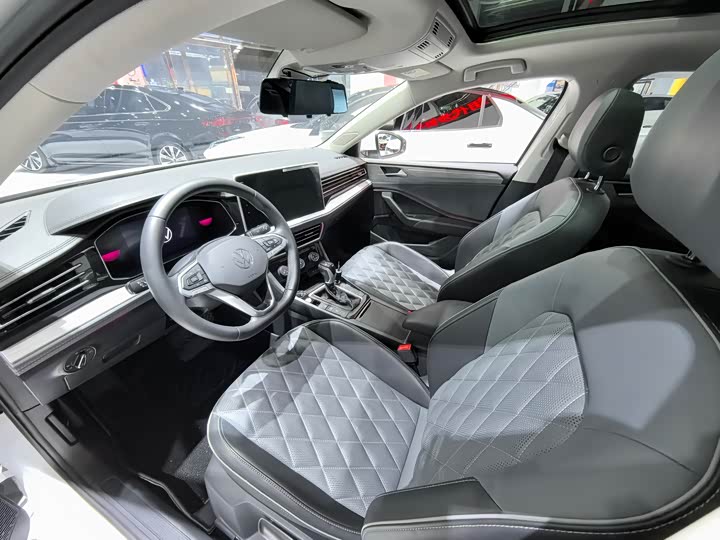 Фото 7 - Volkswagen Sagitar L