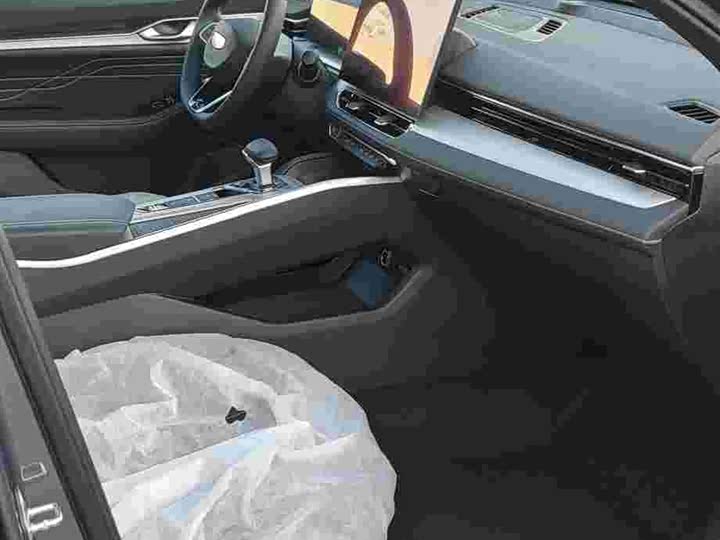 Photo 15 - Geely Preface