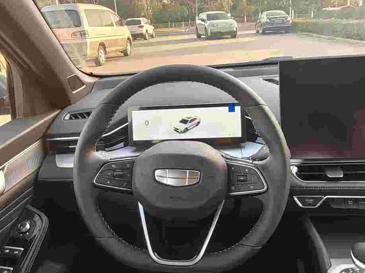 Photo 18 - Geely Preface