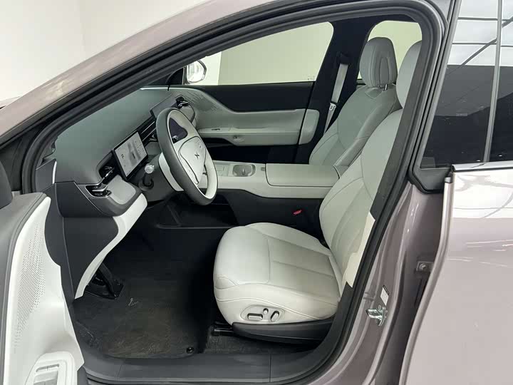 Фото 18 - XPeng G6