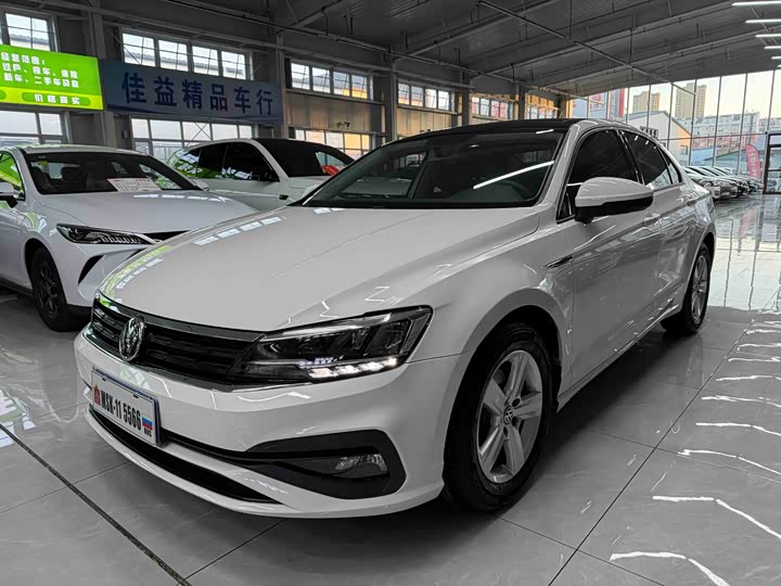 Фото 1 - Volkswagen Lamando L