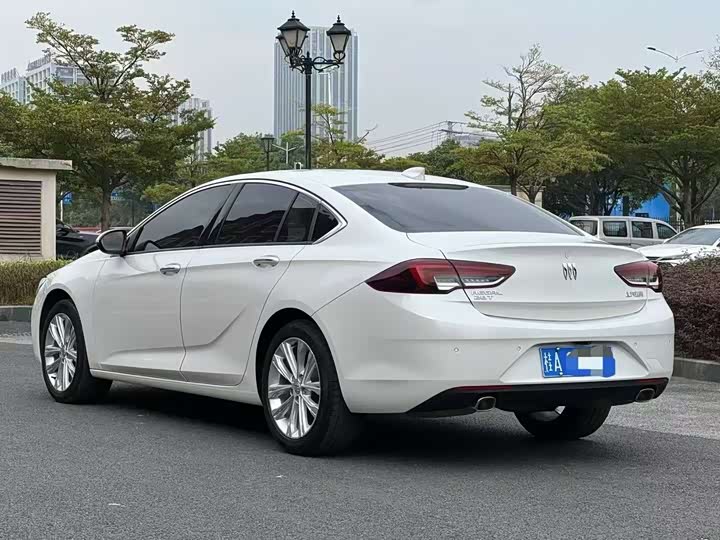 Фото 4 - Buick Regal