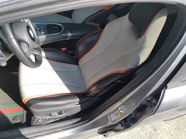 Фото 15 - BYD Dolphin