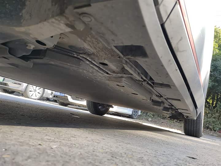 Фото 22 - BYD Dolphin