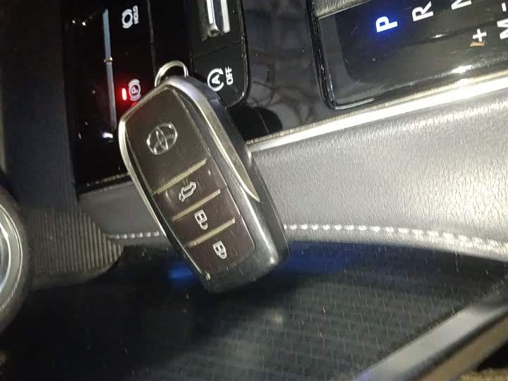 Фото 9 - Toyota Venza