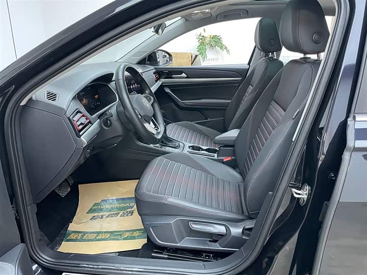 Фото 14 - Volkswagen Lavida