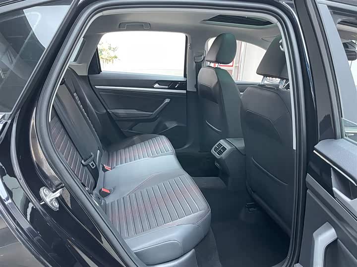 Фото 16 - Volkswagen Lavida