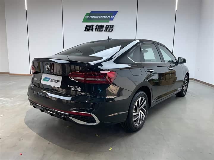 Фото 5 - Volkswagen Lavida