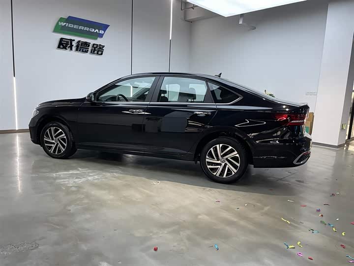 Фото 7 - Volkswagen Lavida