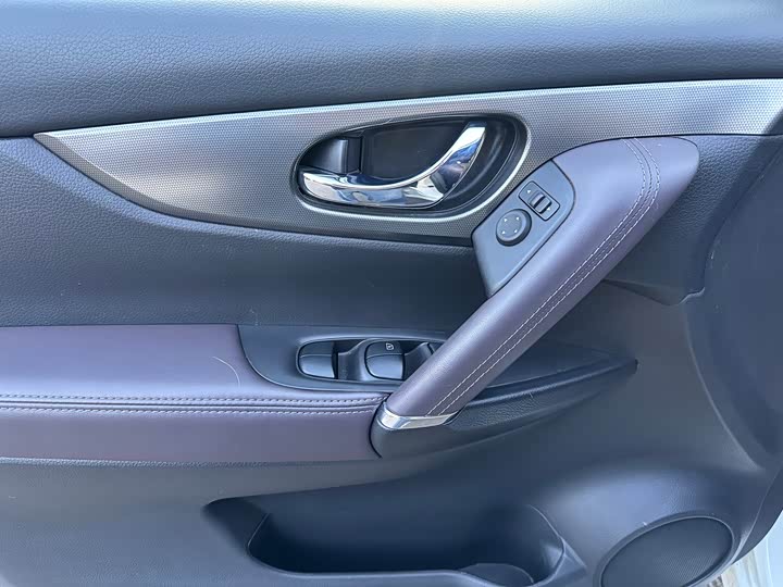 Фото 7 - Nissan Qashqai