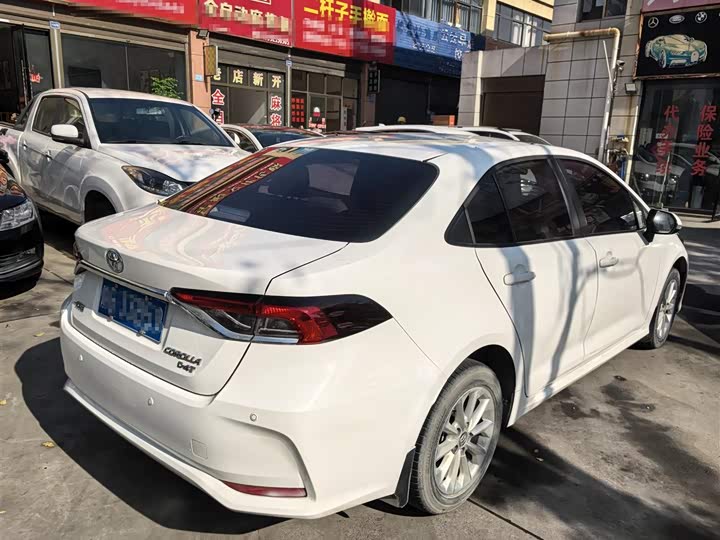 Фото 11 - Toyota Corolla