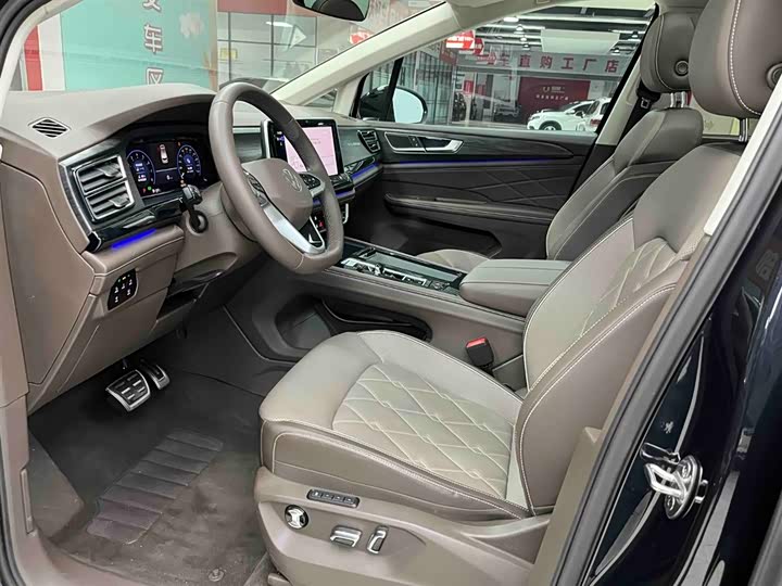 Фото 11 - Volkswagen Viloran