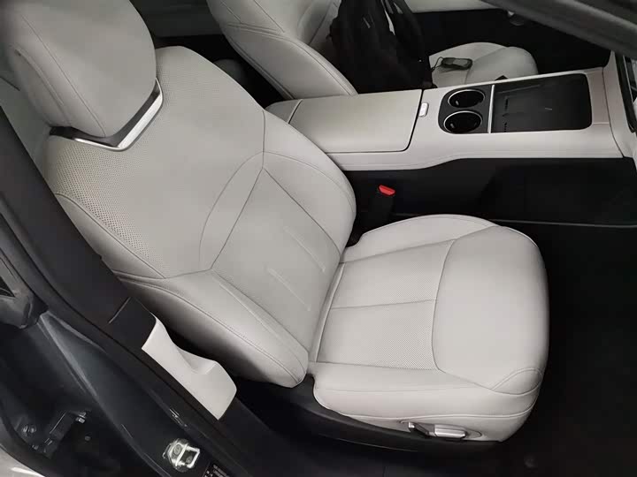 Фото 25 - XPeng G6