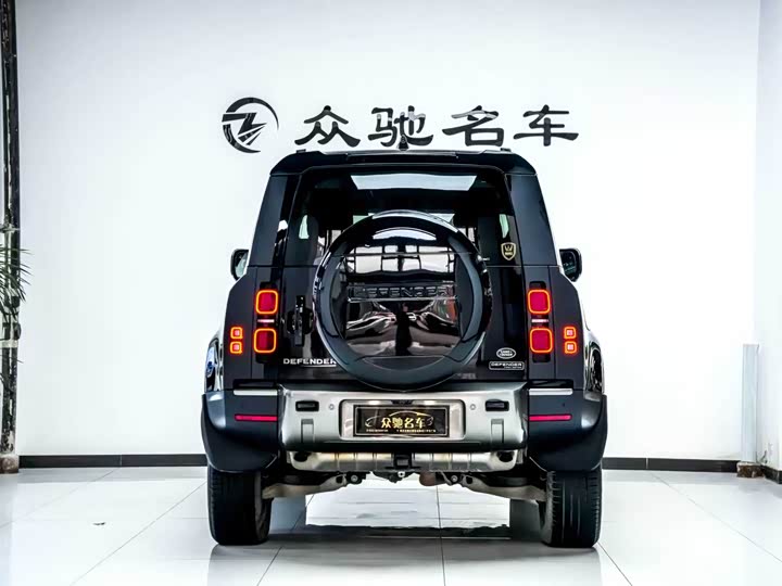 Фото 11 - Land Rover Defender