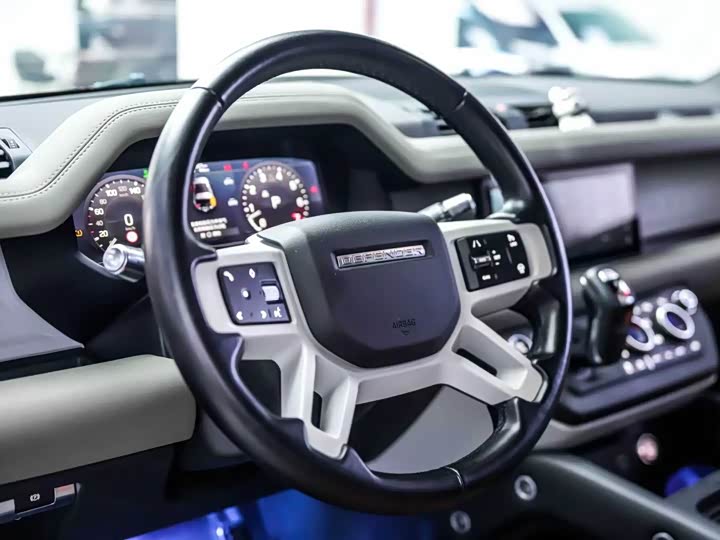 Фото 4 - Land Rover Defender