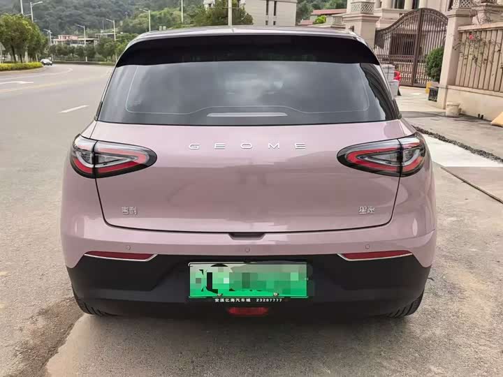 Фото 3 - Geely Galaxy Geome