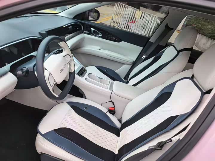 Фото 7 - Geely Galaxy Geome