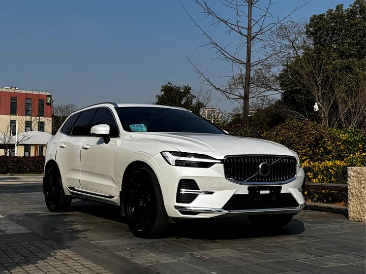 Фото 3 - Volvo XC60