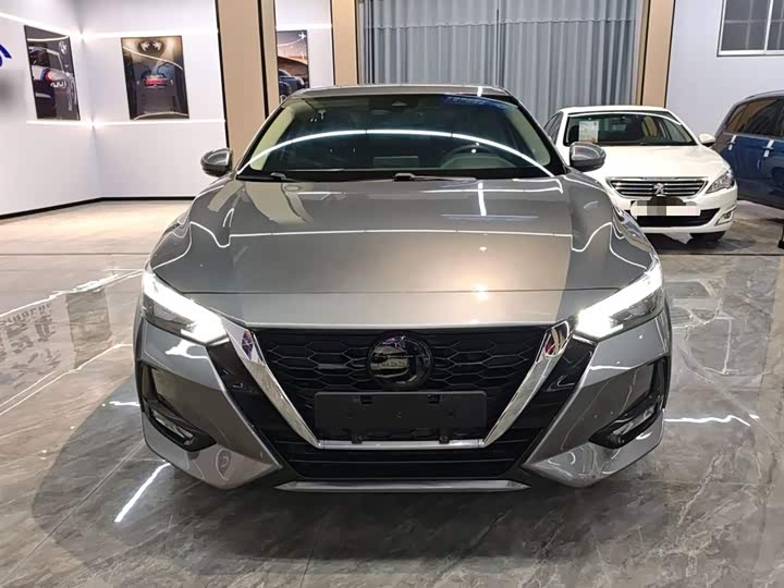 Фото 3 - Nissan Sylphy