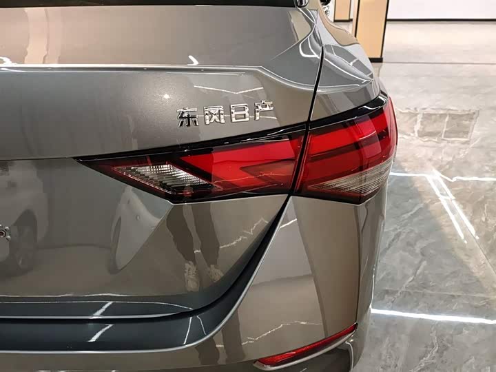 Фото 8 - Nissan Sylphy