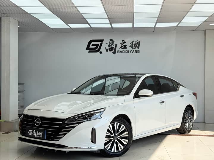 Фото 1 - Nissan Teana