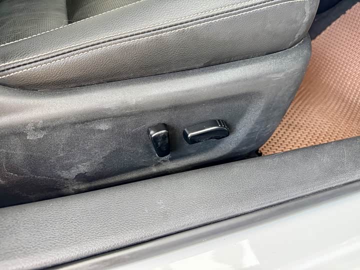 Фото 17 - Nissan Teana