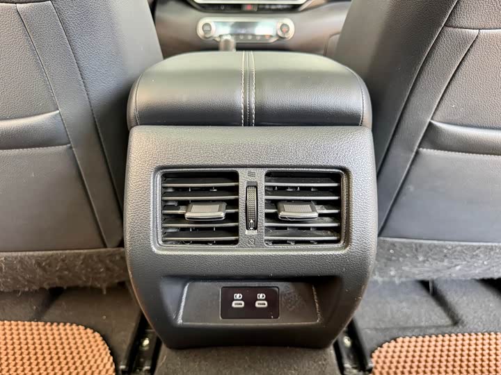 Фото 22 - Nissan Teana