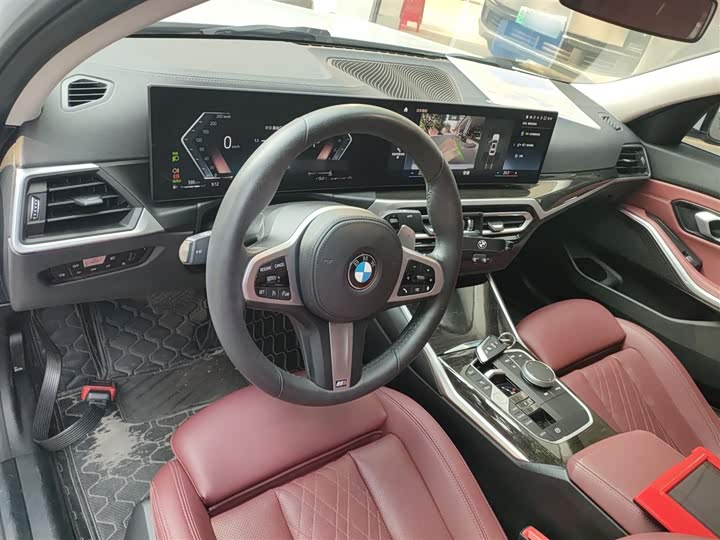 Фото 10 - BMW 3 Series