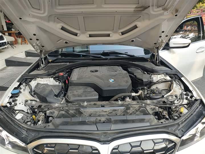 Фото 20 - BMW 3 Series