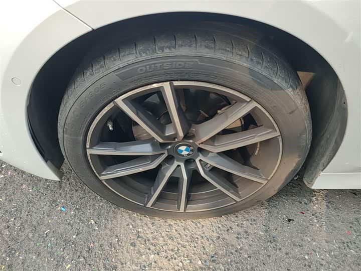 Фото 23 - BMW 3 Series