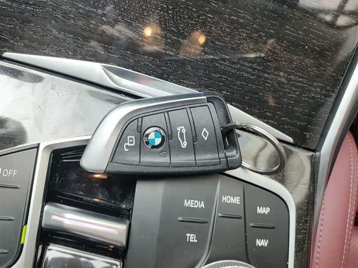 Фото 9 - BMW 3 Series