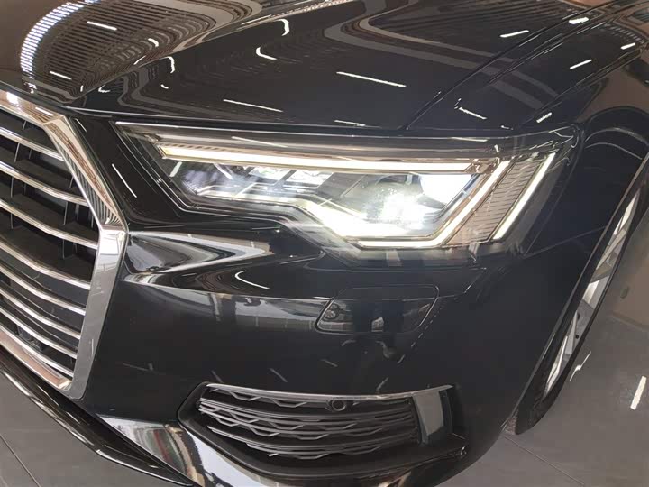 Фото 24 - Audi A6L