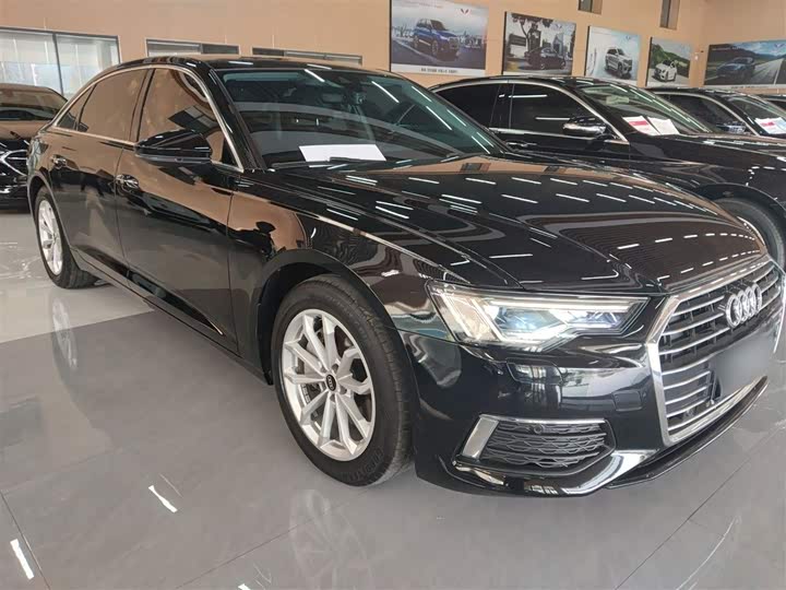 Фото 4 - Audi A6L