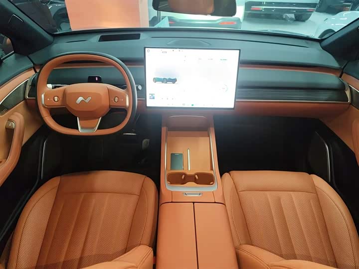 Фото 12 - Nio Onvo L60