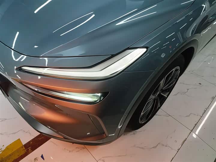 Фото 15 - Nio Onvo L60