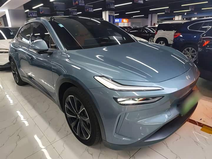 Фото 20 - Nio Onvo L60