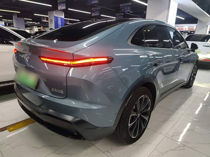 Фото 23 - Nio Onvo L60