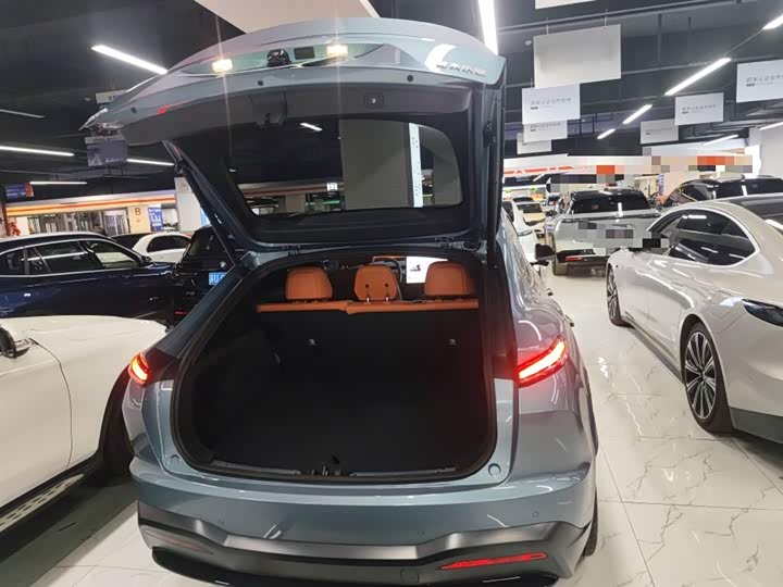 Фото 9 - Nio Onvo L60