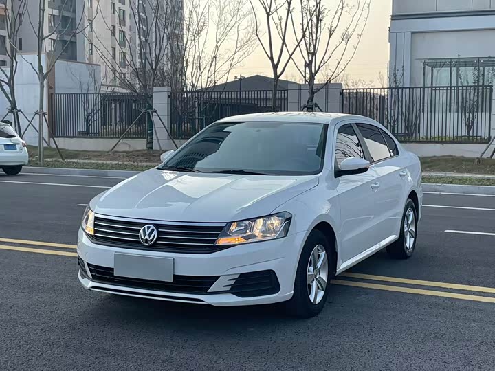 Фото 1 - Volkswagen Lavida