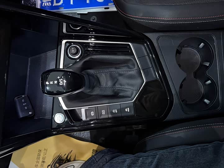 Фото 13 - Volkswagen Tayron