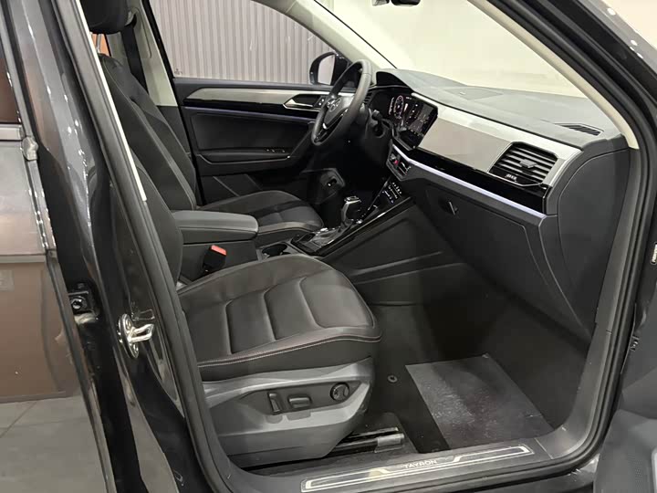 Фото 22 - Volkswagen Tayron