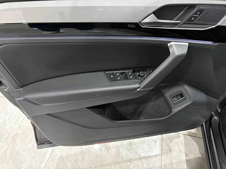 Фото 7 - Volkswagen Tayron