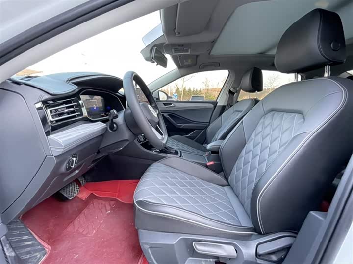 Фото 10 - Volkswagen Sagitar L