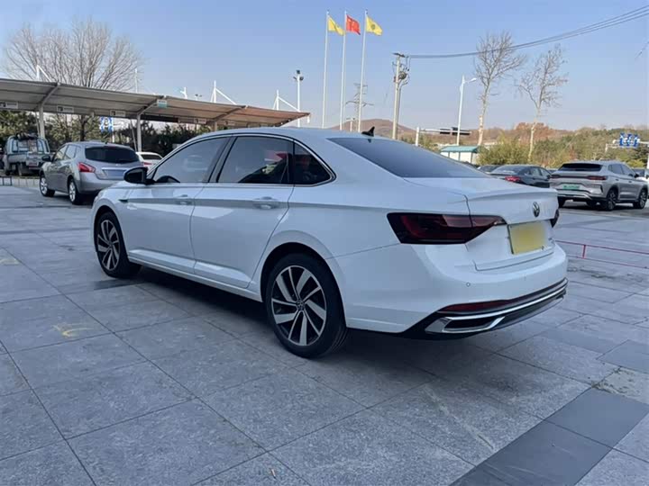 Фото 5 - Volkswagen Sagitar L