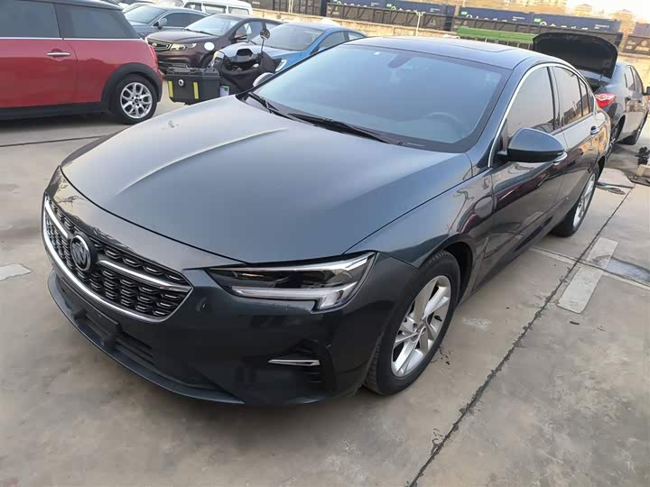 Фото 2 - Buick Regal